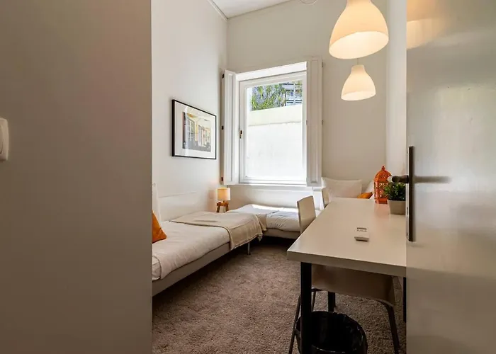 3 Bedrooms And Premium Location In Chiado 아파트 *