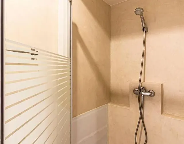 3 Bedrooms And Premium Location In Chiado 리스본